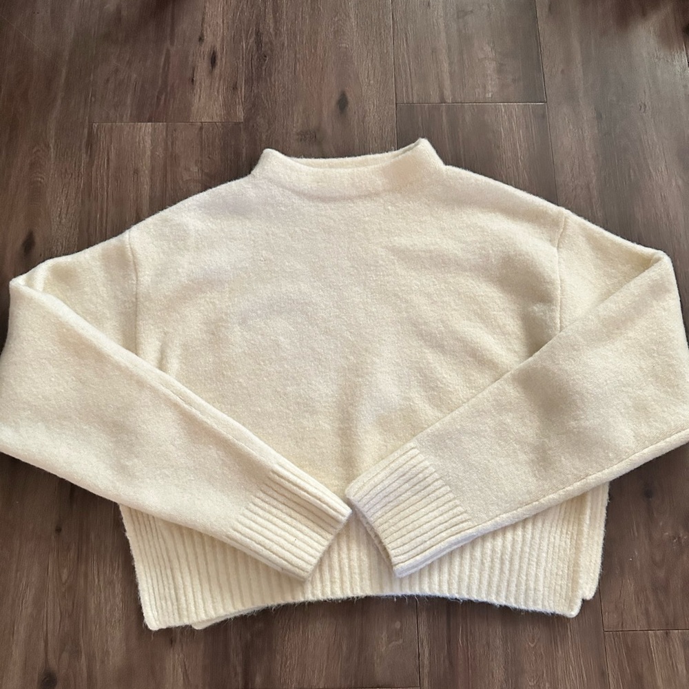 Zara Cream Women's Sweater